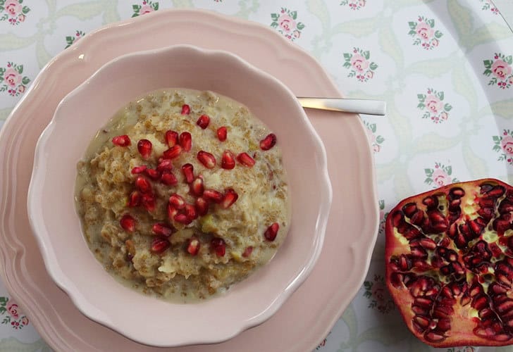 Apfel Zimt Porridge mit Vanillemilch