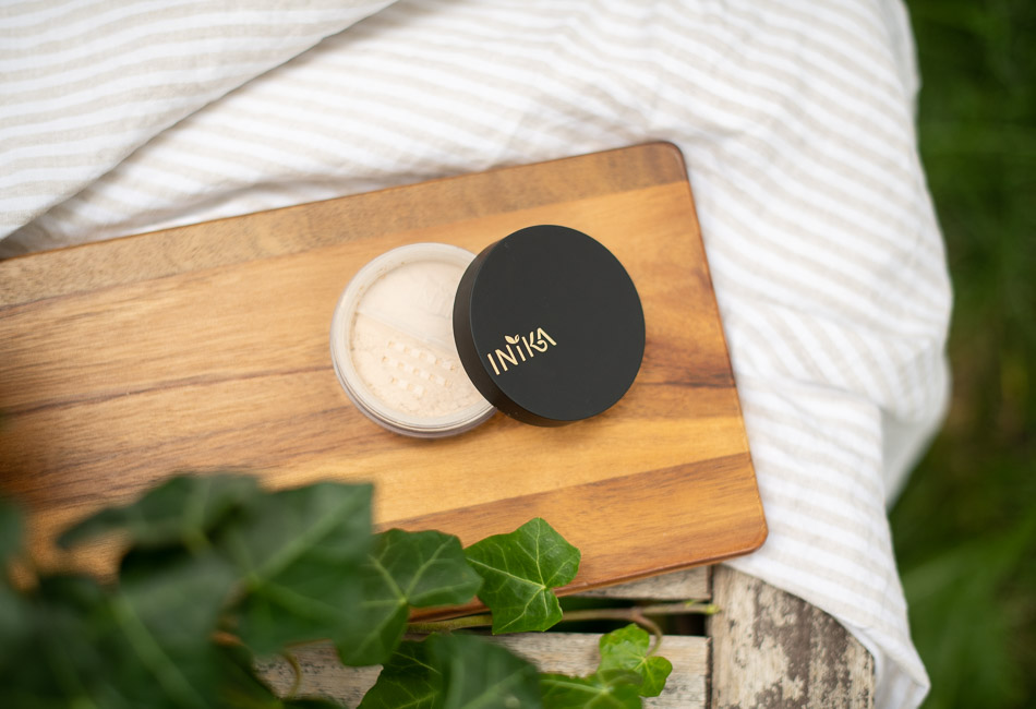 inika mineral foundation